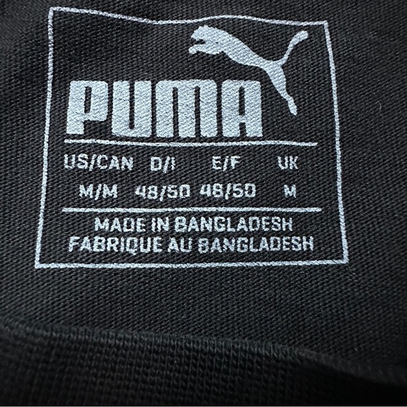 ⭐️ 5 for $25 PUMA Black Graphic Tee Size M - Picture 3 of 5